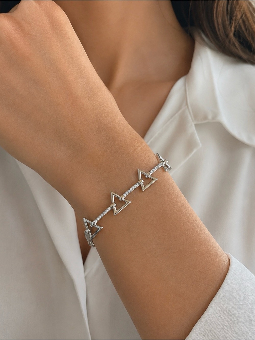 NEW!! 14k White Gold Triangle Link Bracelet - one extender